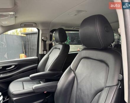 Мерседес В-Класс 2018 в Киеве на Automoto.ua Черный Мерседес В-Класс, объемом двигателя 2 л и пробегом 163 тыс. км за 44800 $, фото 16 на Automoto.ua