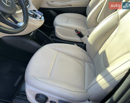 Чорний Мерседес В-Клас, об'ємом двигуна 2.14 л та пробігом 135 тис. км за 50000 $, фото 31 на Automoto.ua