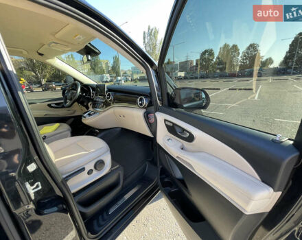 Чорний Мерседес В-Клас, об'ємом двигуна 2.14 л та пробігом 135 тис. км за 50000 $, фото 15 на Automoto.ua