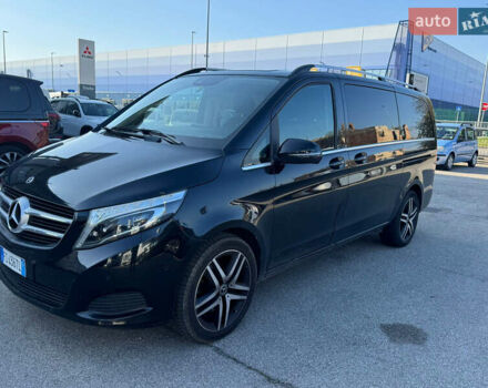 Чорний Мерседес В-Клас, об'ємом двигуна 2 л та пробігом 228 тис. км за 35000 $, фото 1 на Automoto.ua