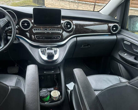 Мерседес В-Класс 2019 в Рокитное на Automoto.ua Черный Мерседес В-Класс, объемом двигателя 2.14 л и пробегом 284 тыс. км за 42000 $, фото 3 на Automoto.ua