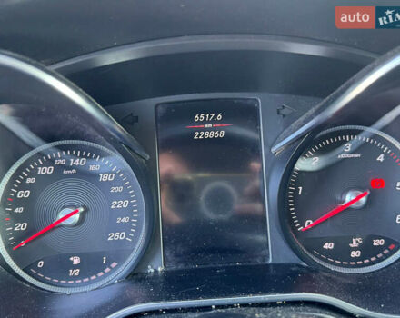 Чорний Мерседес В-Клас, об'ємом двигуна 2 л та пробігом 228 тис. км за 35000 $, фото 6 на Automoto.ua