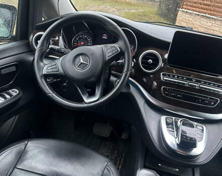 Мерседес В-Класс 2019 в Рокитное на Automoto.ua Черный Мерседес В-Класс, объемом двигателя 2.14 л и пробегом 284 тыс. км за 42000 $, фото 4 на Automoto.ua