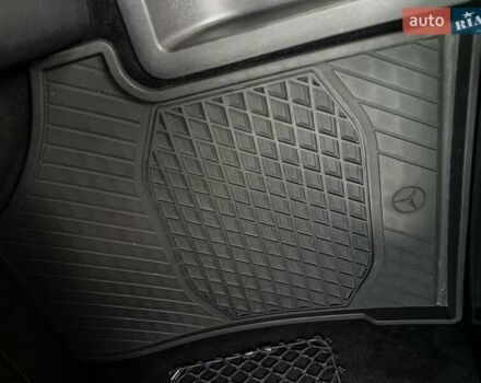 Чорний Мерседес В-Клас, об'ємом двигуна 1.95 л та пробігом 174 тис. км за 62800 $, фото 77 на Automoto.ua