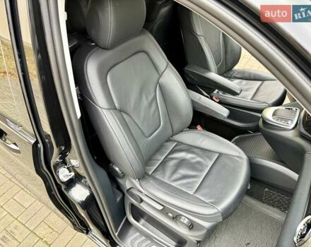 Чорний Мерседес В-Клас, об'ємом двигуна 2.1 л та пробігом 275 тис. км за 45500 $, фото 30 на Automoto.ua