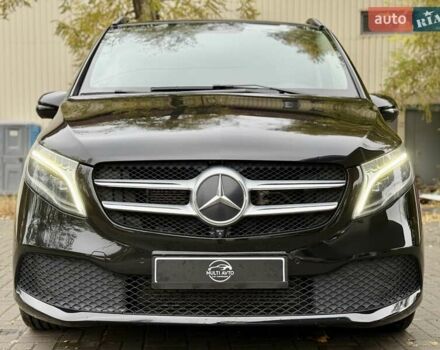 Чорний Мерседес В-Клас, об'ємом двигуна 2.1 л та пробігом 275 тис. км за 45500 $, фото 5 на Automoto.ua