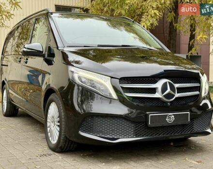 Чорний Мерседес В-Клас, об'ємом двигуна 2.1 л та пробігом 275 тис. км за 45500 $, фото 3 на Automoto.ua