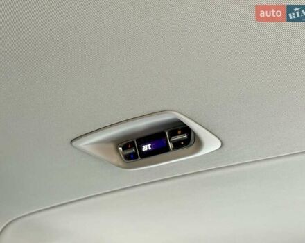 Чорний Мерседес В-Клас, об'ємом двигуна 2.1 л та пробігом 275 тис. км за 45500 $, фото 21 на Automoto.ua