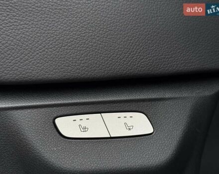 Чорний Мерседес В-Клас, об'ємом двигуна 1.95 л та пробігом 174 тис. км за 62800 $, фото 49 на Automoto.ua