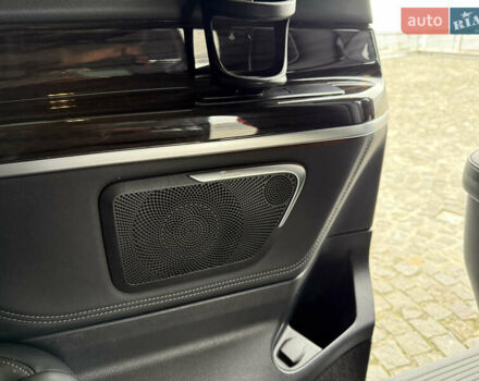 Чорний Мерседес В-Клас, об'ємом двигуна 1.95 л та пробігом 172 тис. км за 80000 $, фото 46 на Automoto.ua