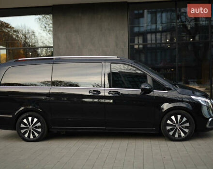 Чорний Мерседес В-Клас, об'ємом двигуна 2.14 л та пробігом 26 тис. км за 88800 $, фото 2 на Automoto.ua