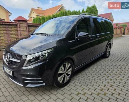 Чорний Мерседес В-Клас, об'ємом двигуна 1.95 л та пробігом 39 тис. км за 69000 $, фото 5 на Automoto.ua