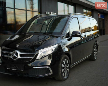 Чорний Мерседес В-Клас, об'ємом двигуна 2.14 л та пробігом 26 тис. км за 88800 $, фото 9 на Automoto.ua