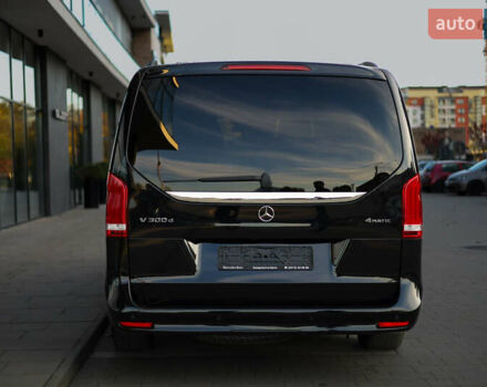 Чорний Мерседес В-Клас, об'ємом двигуна 2.14 л та пробігом 26 тис. км за 88800 $, фото 6 на Automoto.ua