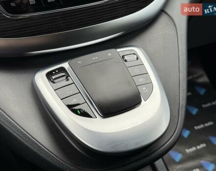 Черный Мерседес В-Класс, объемом двигателя 2 л и пробегом 83 тыс. км за 70900 $, фото 26 на Automoto.ua