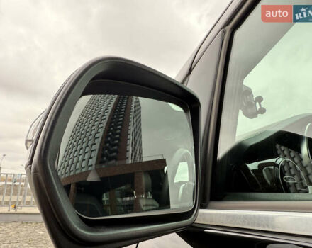 Чорний Мерседес В-Клас, об'ємом двигуна 1.95 л та пробігом 172 тис. км за 80000 $, фото 12 на Automoto.ua