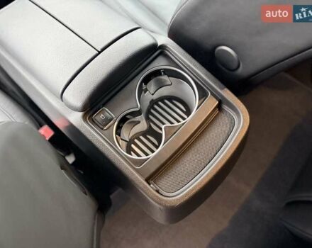 Черный Мерседес В-Класс, объемом двигателя 1.95 л и пробегом 46 тыс. км за 93999 $, фото 24 на Automoto.ua