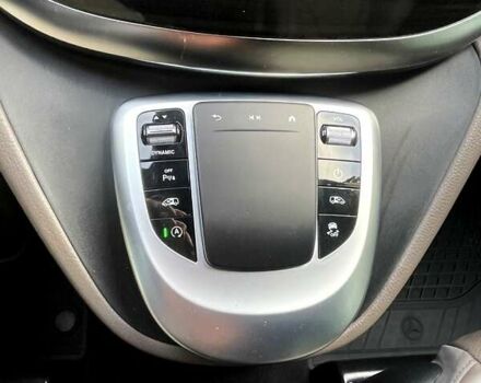 Чорний Мерседес В-Клас, об'ємом двигуна 1.95 л та пробігом 40 тис. км за 65000 $, фото 3 на Automoto.ua