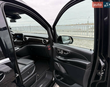 Чорний Мерседес В-Клас, об'ємом двигуна 1.95 л та пробігом 172 тис. км за 80000 $, фото 22 на Automoto.ua