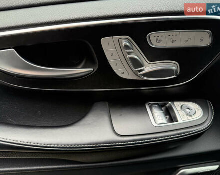 Чорний Мерседес В-Клас, об'ємом двигуна 1.95 л та пробігом 172 тис. км за 80000 $, фото 17 на Automoto.ua