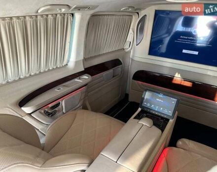 Чорний Мерседес В-Клас, об'ємом двигуна 2.14 л та пробігом 51 тис. км за 119500 $, фото 19 на Automoto.ua