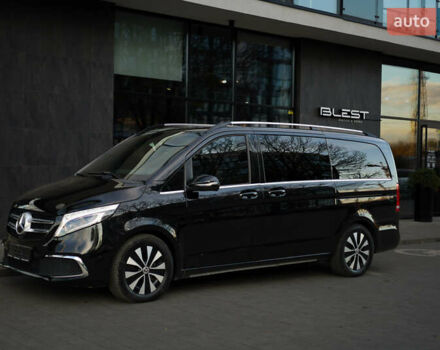 Чорний Мерседес В-Клас, об'ємом двигуна 2.14 л та пробігом 26 тис. км за 88800 $, фото 8 на Automoto.ua