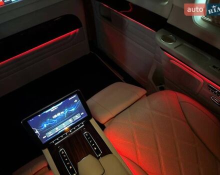 Чорний Мерседес В-Клас, об'ємом двигуна 2.14 л та пробігом 51 тис. км за 119500 $, фото 12 на Automoto.ua