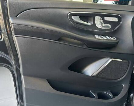 Чорний Мерседес В-Клас, об'ємом двигуна 2.14 л та пробігом 51 тис. км за 119500 $, фото 6 на Automoto.ua