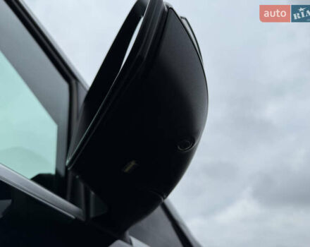 Чорний Мерседес В-Клас, об'ємом двигуна 1.95 л та пробігом 172 тис. км за 80000 $, фото 13 на Automoto.ua