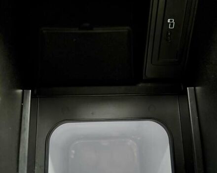 Черный Мерседес В-Класс, объемом двигателя 2.14 л и пробегом 108 тыс. км за 85000 $, фото 15 на Automoto.ua