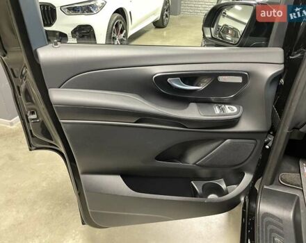 Чорний Мерседес В-Клас, об'ємом двигуна 2.14 л та пробігом 35 тис. км за 89700 $, фото 27 на Automoto.ua