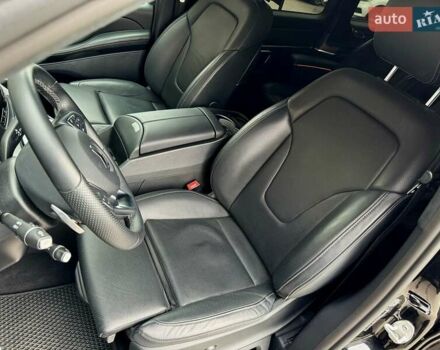 Черный Мерседес В-Класс, объемом двигателя 2 л и пробегом 56 тыс. км за 97000 $, фото 27 на Automoto.ua