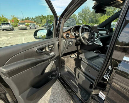 Чорний Мерседес В-Клас, об'ємом двигуна 1.95 л та пробігом 59 тис. км за 84000 $, фото 7 на Automoto.ua