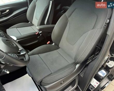 Чорний Мерседес В-Клас, об'ємом двигуна 2.14 л та пробігом 48 тис. км за 81900 $, фото 14 на Automoto.ua