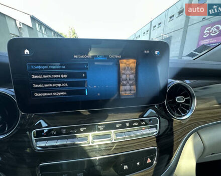 Черный Мерседес В-Класс, объемом двигателя 1.95 л и пробегом 57 тыс. км за 101000 $, фото 50 на Automoto.ua