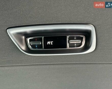 Чорний Мерседес В-Клас, об'ємом двигуна 2.14 л та пробігом 48 тис. км за 81900 $, фото 24 на Automoto.ua