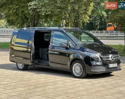 Чорний Мерседес В-Клас, об'ємом двигуна 2.14 л та пробігом 48 тис. км за 81900 $, фото 1 на Automoto.ua