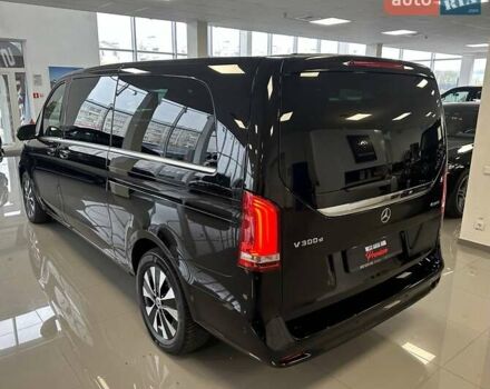 Чорний Мерседес В-Клас, об'ємом двигуна 2 л та пробігом 40 тис. км за 79500 $, фото 4 на Automoto.ua