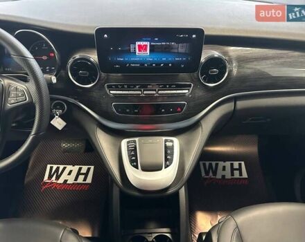 Чорний Мерседес В-Клас, об'ємом двигуна 2 л та пробігом 40 тис. км за 79500 $, фото 16 на Automoto.ua