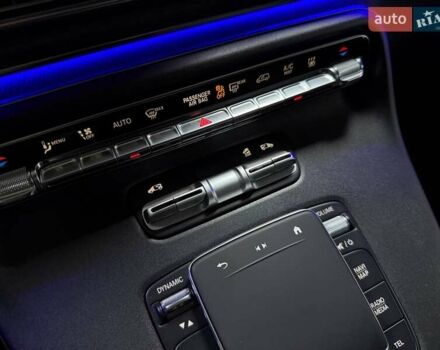 Черный Мерседес В-Класс, объемом двигателя 1.9 л и пробегом 8 тыс. км за 119500 $, фото 82 на Automoto.ua