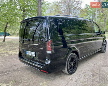 Чорний Мерседес В-Клас, об'ємом двигуна 1.95 л та пробігом 32 тис. км за 131500 $, фото 4 на Automoto.ua