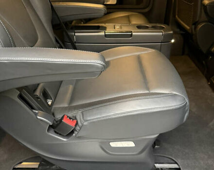 Черный Мерседес В-Класс, объемом двигателя 1.95 л и пробегом 19 тыс. км за 125000 $, фото 30 на Automoto.ua