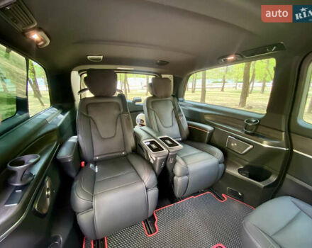 Чорний Мерседес В-Клас, об'ємом двигуна 1.95 л та пробігом 32 тис. км за 131500 $, фото 16 на Automoto.ua