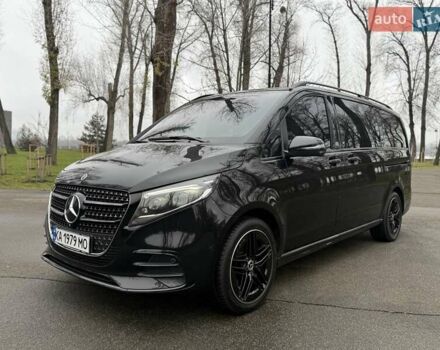 Черный Мерседес В-Класс, объемом двигателя 2 л и пробегом 41 тыс. км за 110000 $, фото 2 на Automoto.ua