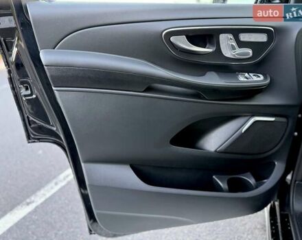 Черный Мерседес В-Класс, объемом двигателя 1.95 л и пробегом 38 тыс. км за 137700 $, фото 44 на Automoto.ua