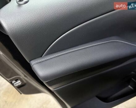 Черный Мерседес В-Класс, объемом двигателя 1.9 л и пробегом 8 тыс. км за 119500 $, фото 37 на Automoto.ua
