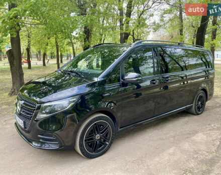 Чорний Мерседес В-Клас, об'ємом двигуна 1.95 л та пробігом 32 тис. км за 131500 $, фото 1 на Automoto.ua