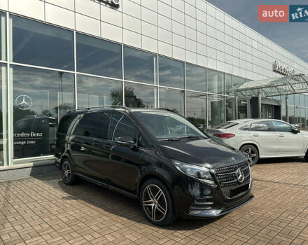 Черный Мерседес В-Класс, объемом двигателя 1.95 л и пробегом 19 тыс. км за 125000 $, фото 2 на Automoto.ua