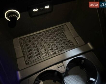 Черный Мерседес В-Класс, объемом двигателя 1.9 л и пробегом 8 тыс. км за 119500 $, фото 81 на Automoto.ua