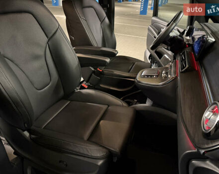 Черный Мерседес В-Класс, объемом двигателя 1.95 л и пробегом 8 тыс. км за 129900 $, фото 38 на Automoto.ua